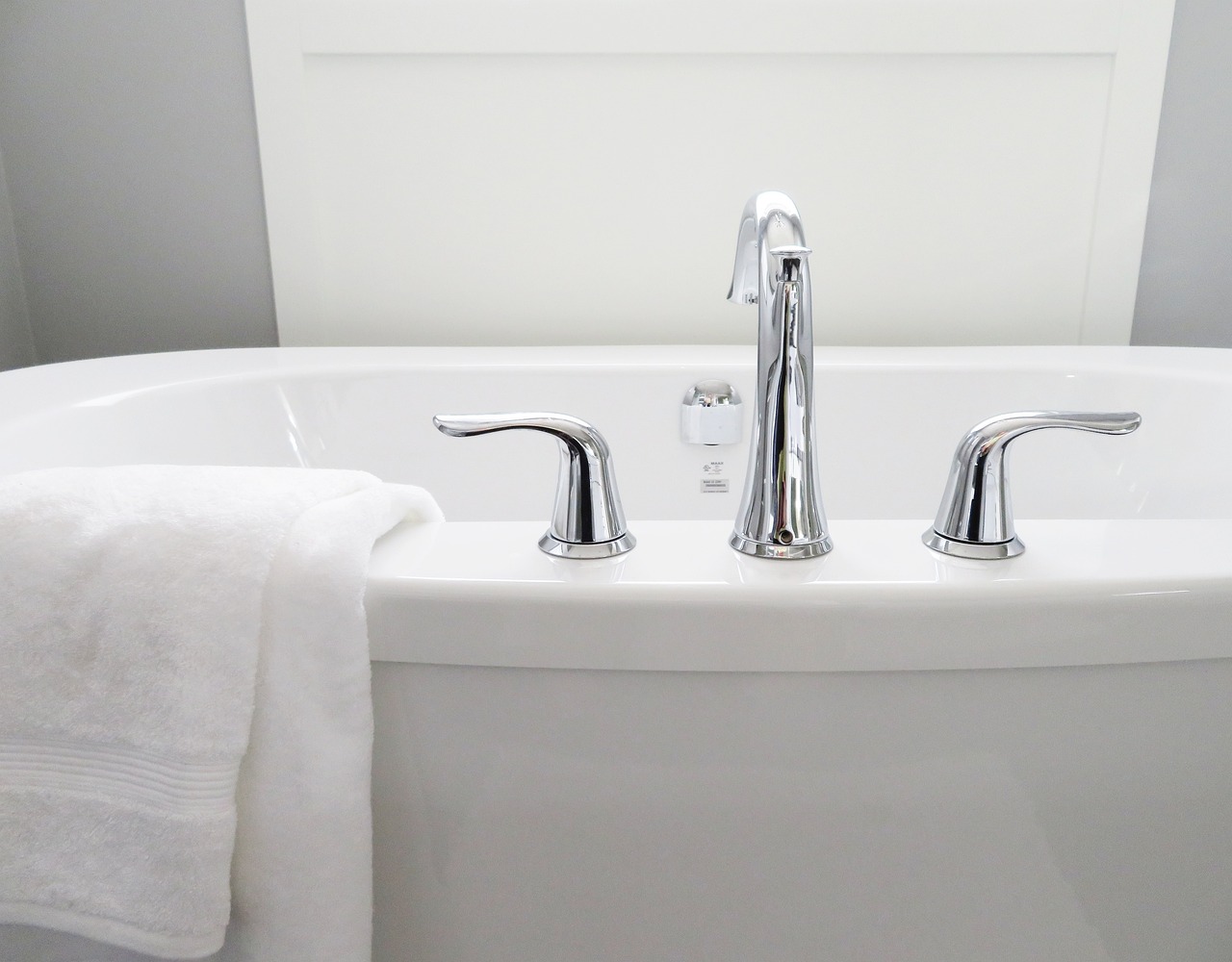 Choosing The Right Faucet For Your Bathroom Tips